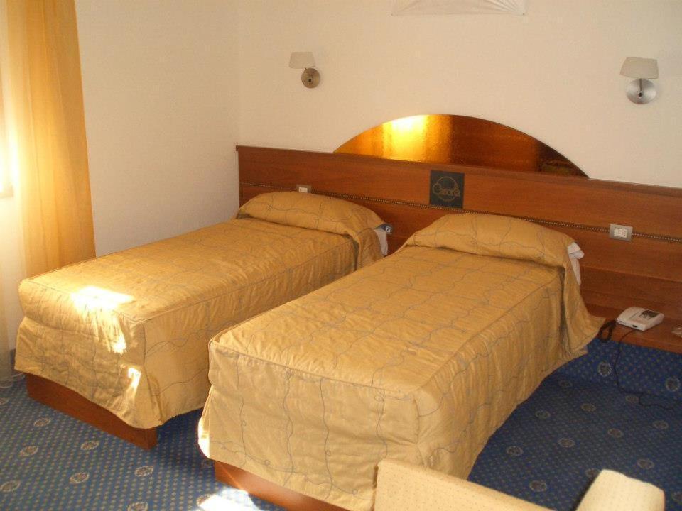 Hotel Ristorante La Casona Фелтре Стая снимка